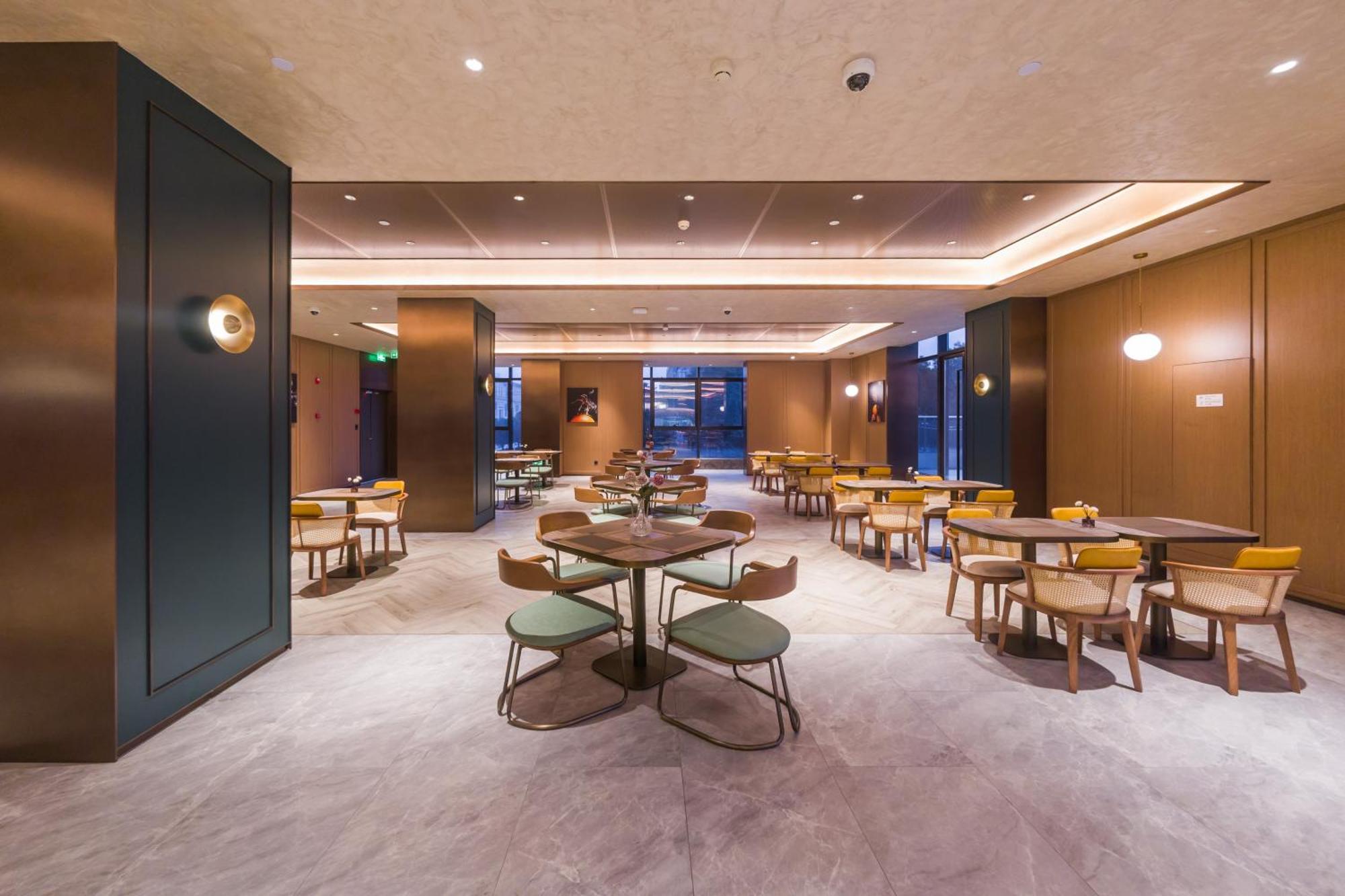Lianhang Road Pujiang Town Citigo 4*